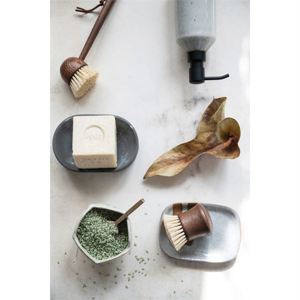 B APPETIZER Plate, w/ orange accent