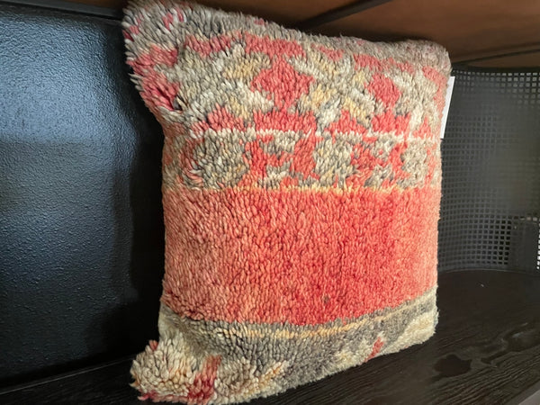 DZ VINTAGE MOROCCAN RUG PILLOW