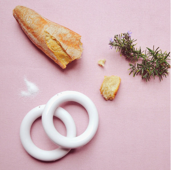 RINGS SALT & PEPPER SET