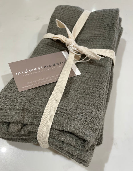 SET/4 OLIVE GREEN LINEN NAPKINS
