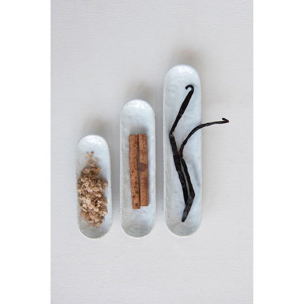 SET/3 White Stoneware Trays