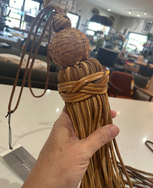 DZ MOROCCAN LIGHT LEATHER TASSLE
